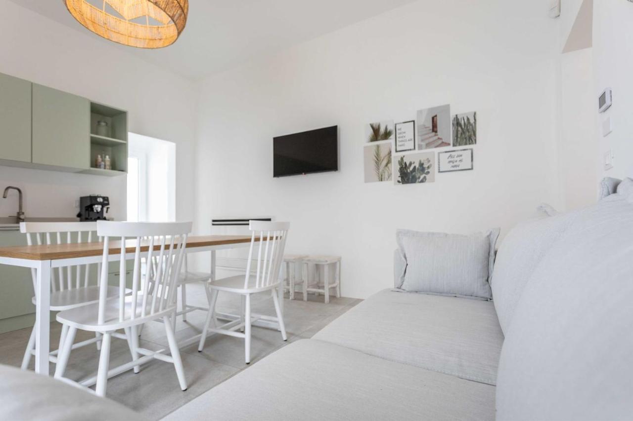 Dimora Dei Maestri-Camera Con Veranda E Bagno Privati Felline Ngoại thất bức ảnh