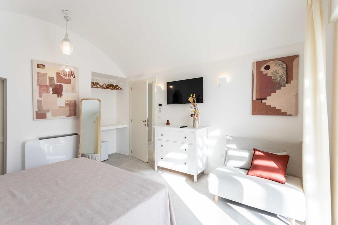 Dimora Dei Maestri-Camera Con Veranda E Bagno Privati Felline Ngoại thất bức ảnh